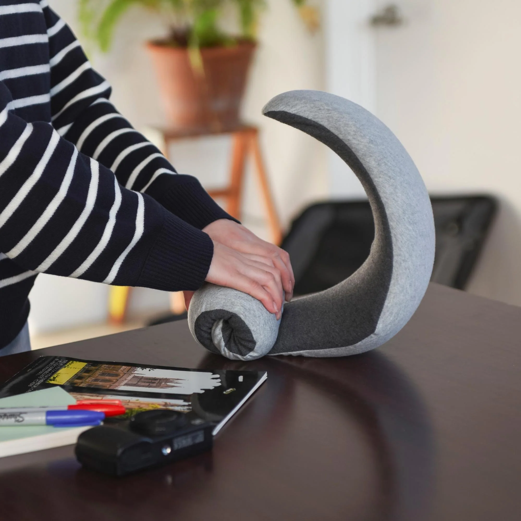 Go Neck Pillow| あらゆる旅で極上の眠りをサポート - Image 7