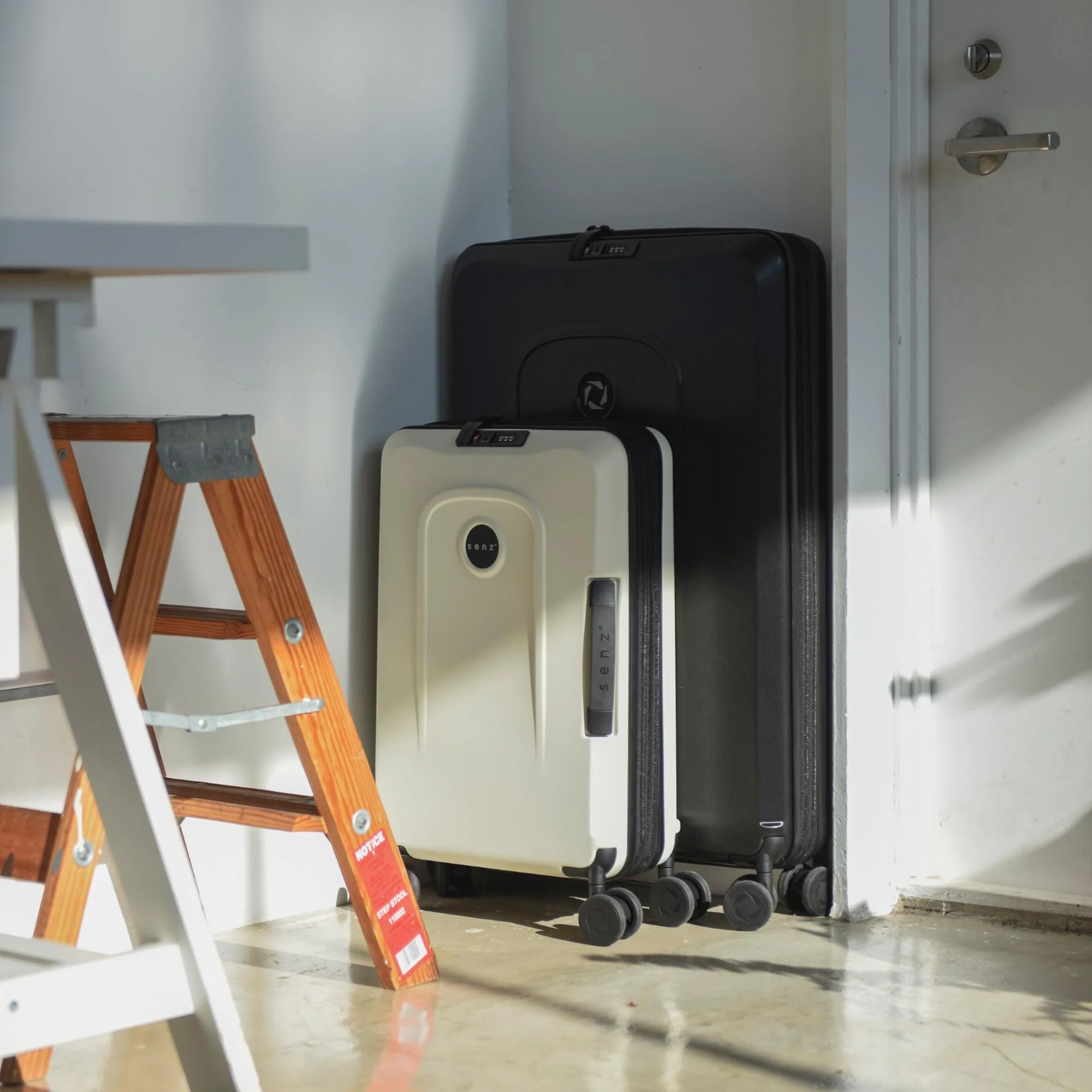 senz° foldaway｜ 旅も日常も軽くなる、折りたたみ式スーツケース - Image 11