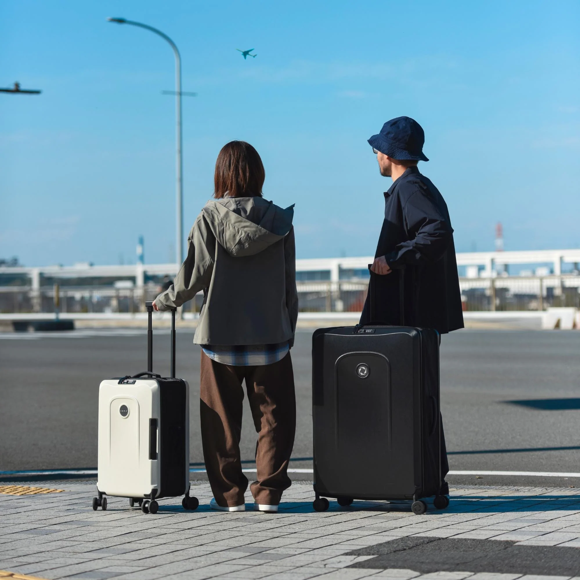 senz° foldaway｜ 旅も日常も軽くなる、折りたたみ式スーツケース - Image 8
