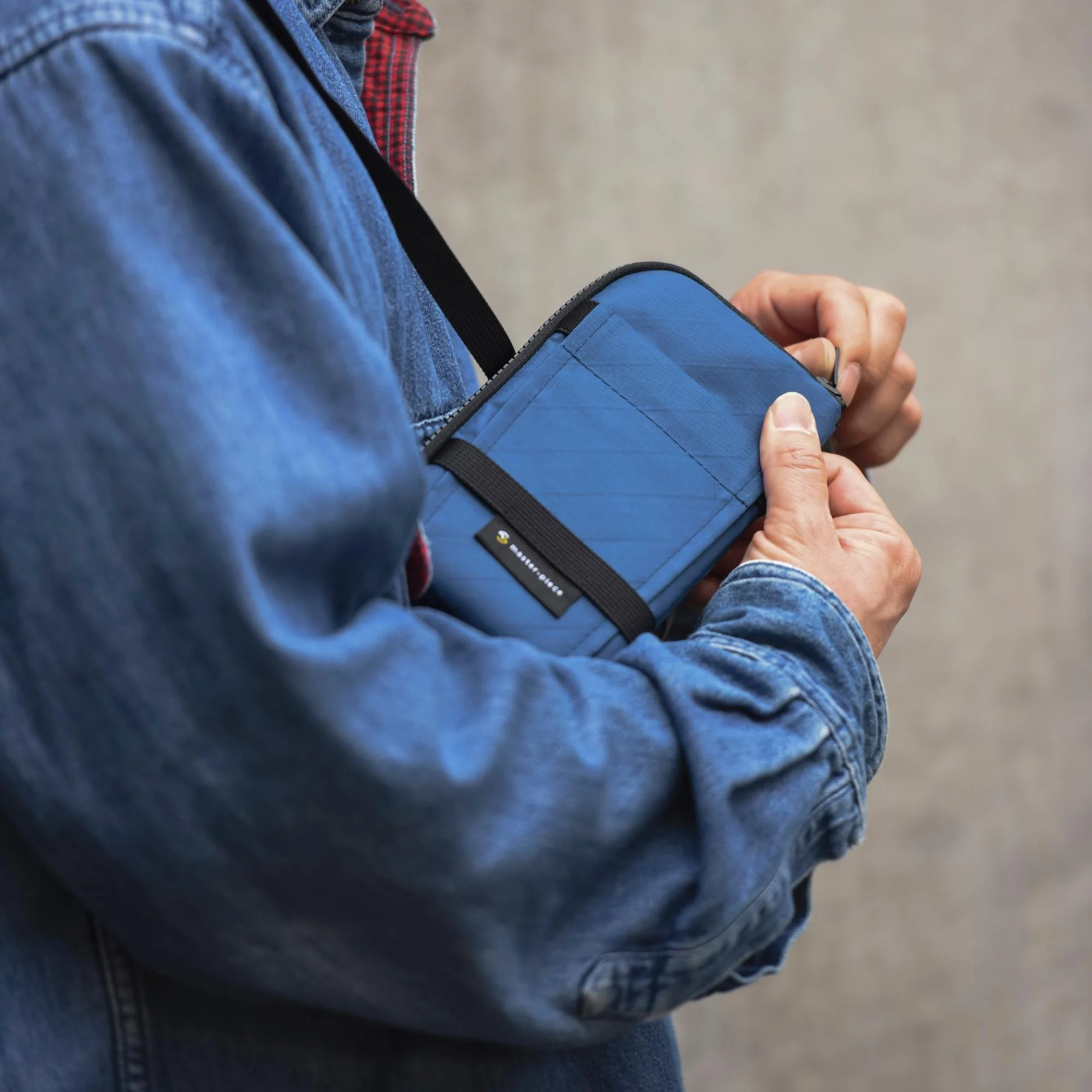 スマホショルダーポーチ|手ぶら派のための、ミニマルデザイン - Image 5
