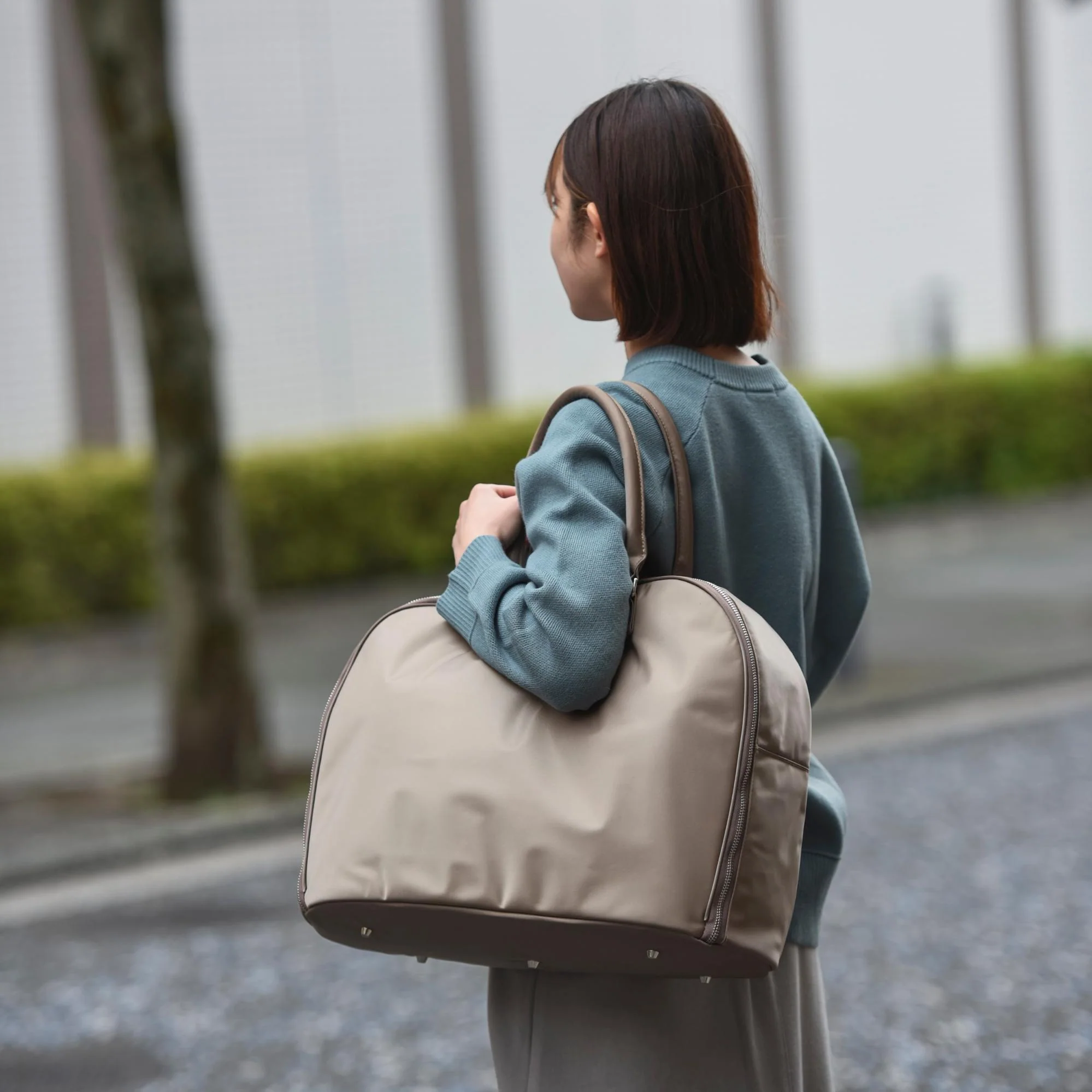 漁網ナイロンウィークエンドボストンバッグ｜軽くてたっぷり入る、2～3泊の旅バッグ - Image 9